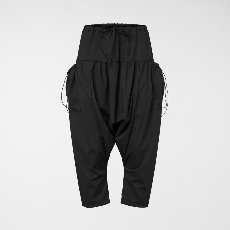 CROP TROUSERS WITH DRAWSTRING