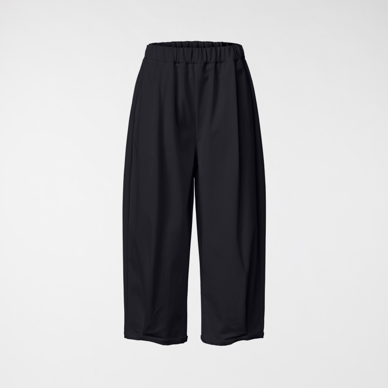 WIDE TROUSERS WITH PLEAT ON...