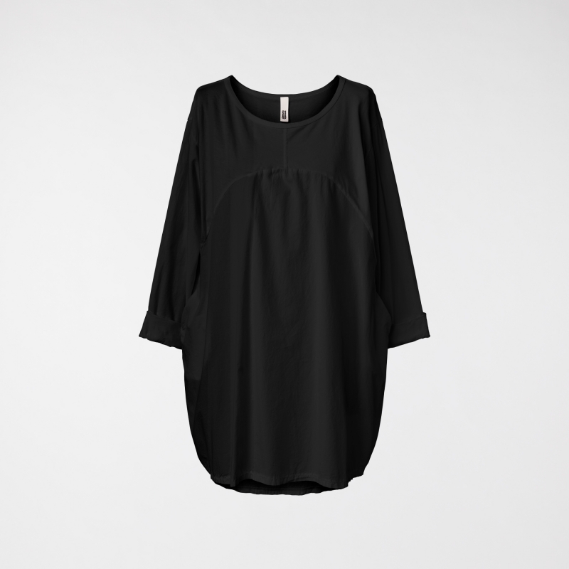 MAGLIA LUNGA CON TAGLIO OVALE