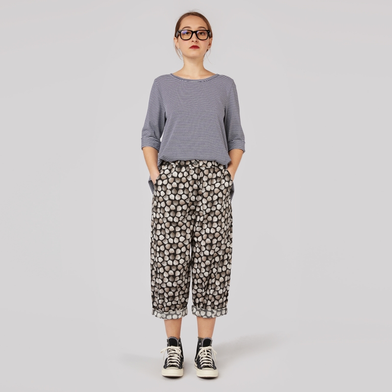 PANTALONI DRITTI CON FANTASIA