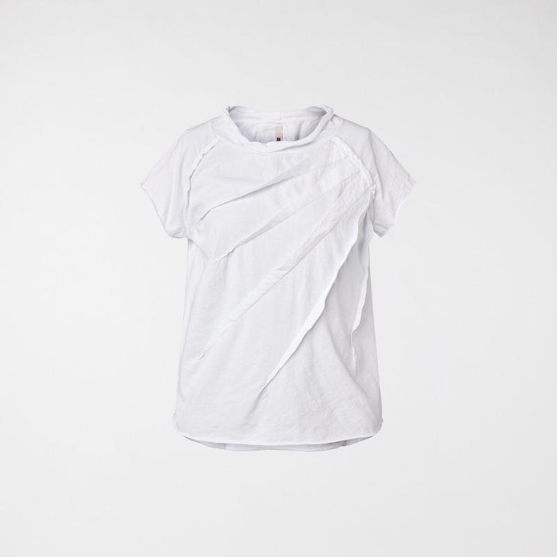 T-SHIRT WITH PLEATS DETAILS