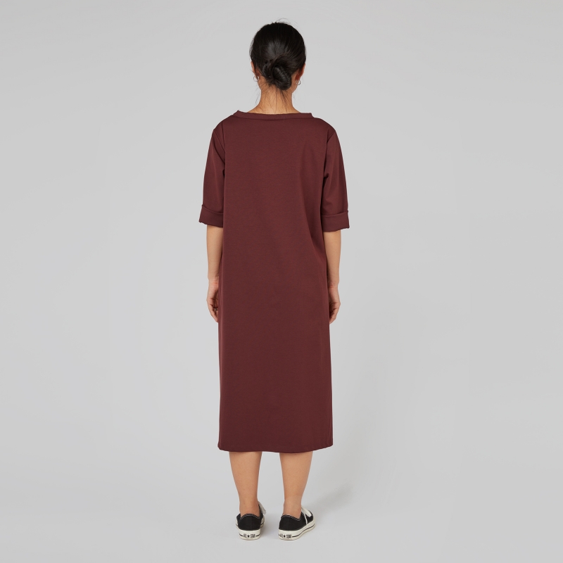LONG DRESS WITH SIDE SPLITS IN MILAN STITCH FABRIC