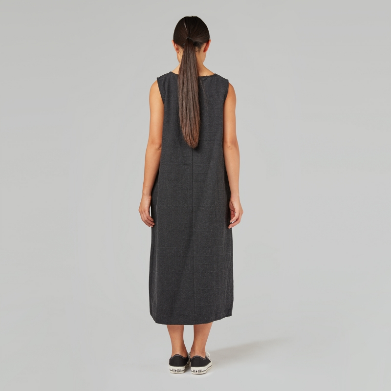 CHECKED SLEEVELESS DRESS