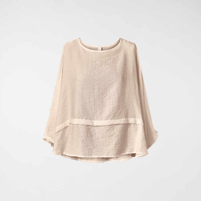 BLOUSE WITH PLEAT IN...