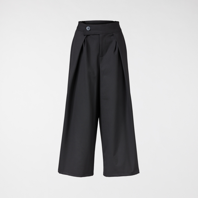 TROUSERS WITH ASYMMETRIC...