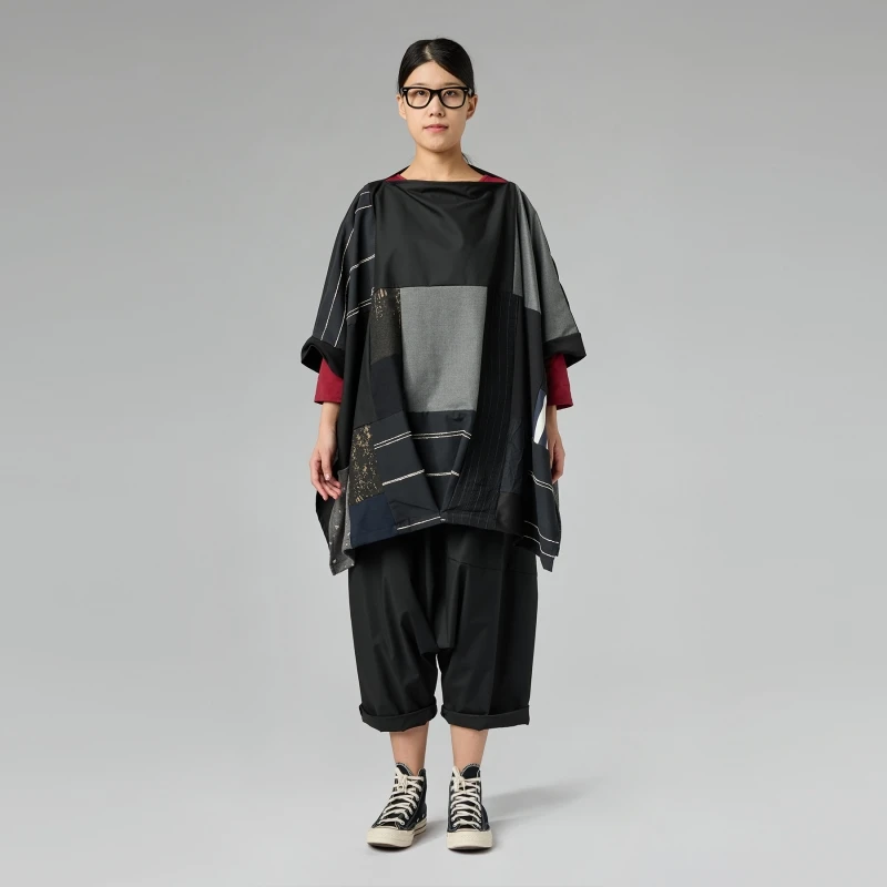T-SHIRT WITH PLEAT IN...