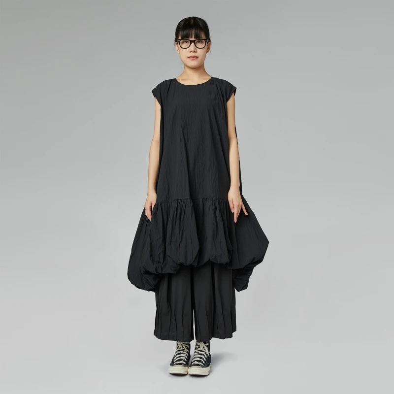 BLACK DRESS WITH BALLOON...