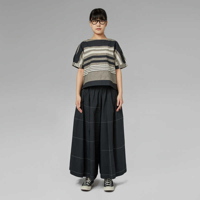 BLACK LOOSE TROUSERS WITH...