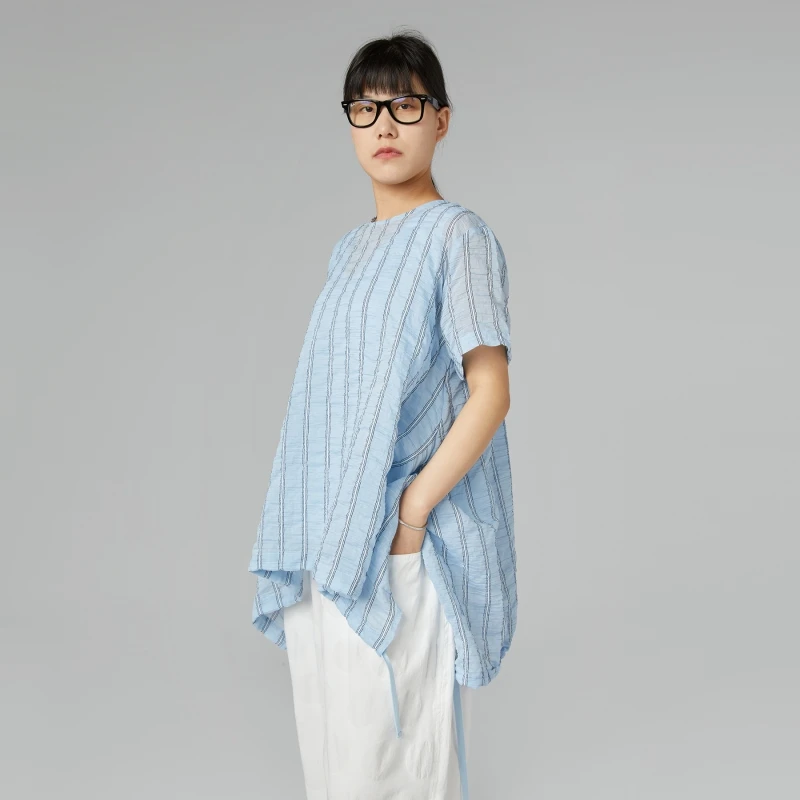 BLUSA SEMITRASPARENTE A...