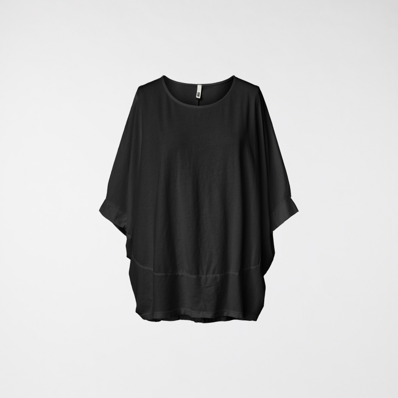 CAMISETA CON MANGAS DE...
