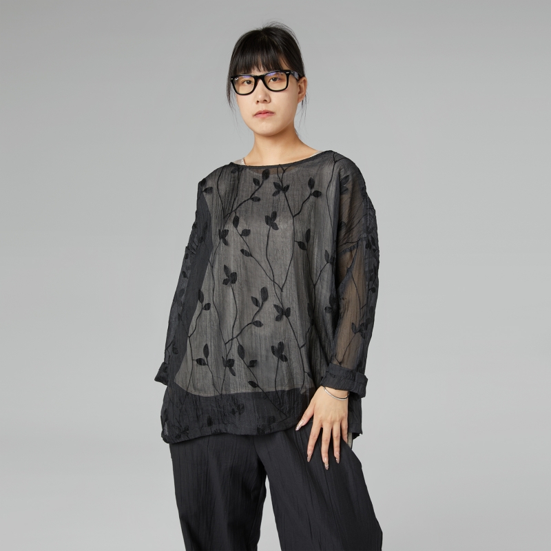 BLUSA TRANSPARENTE CON...