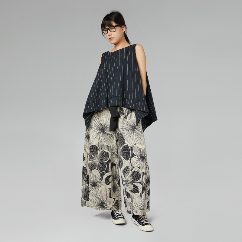 HOSE MIT BLUMENPRINT