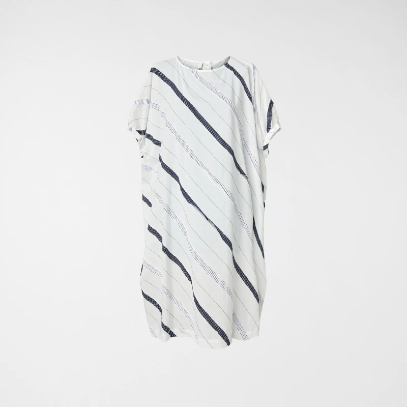 MAXI BLUSA CON MOTIVO A...