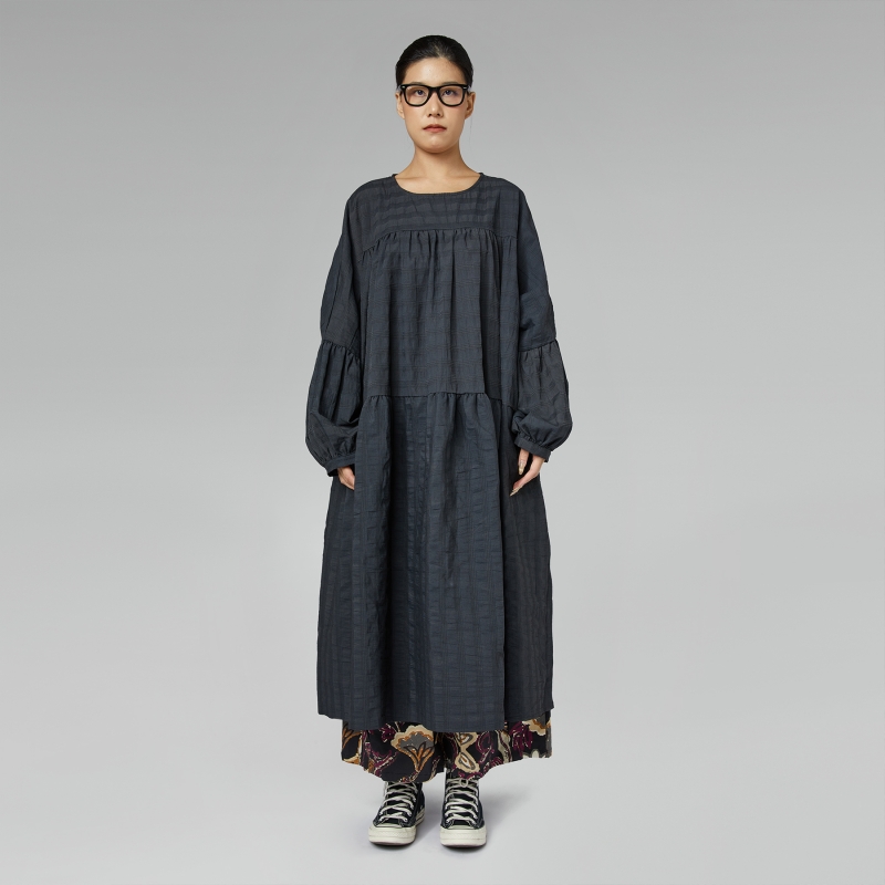 MAXI KLEID MIT BALLONÄRMELN