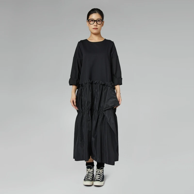 KLEID MIT TAFT-ROCK