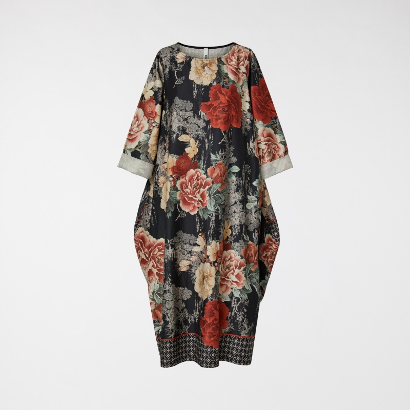 EI-KLEID MIT BLUMENPRINT
