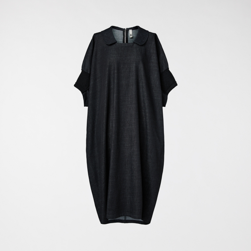 KLEID AUS DENIM