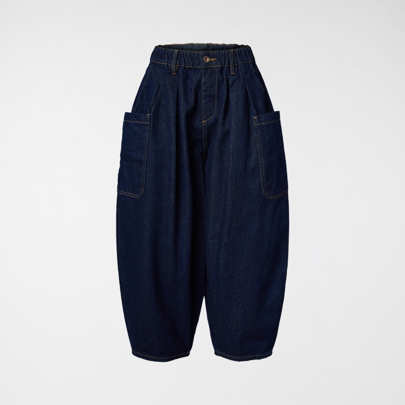 JEANS WITH BIG POCKETS