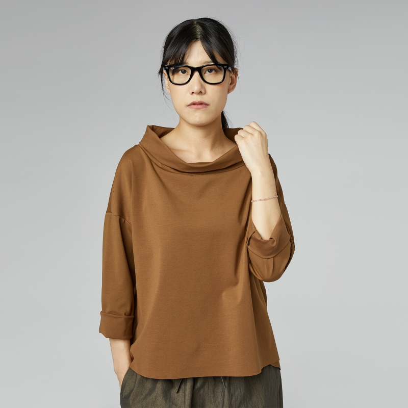 TURN-UP NECK SWEATER IN...