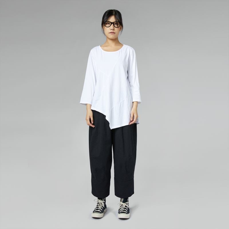 T-SHIRT ASIMMETRICA BIANCO