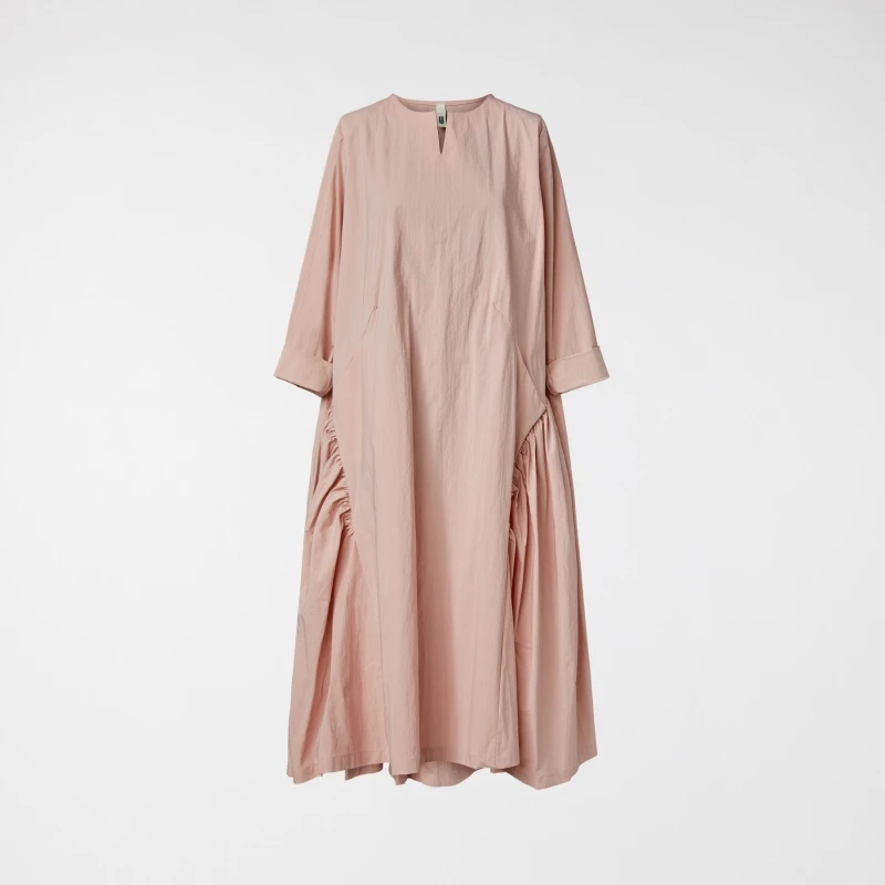 DRESS WITH PLEAT DETAIL PINK
