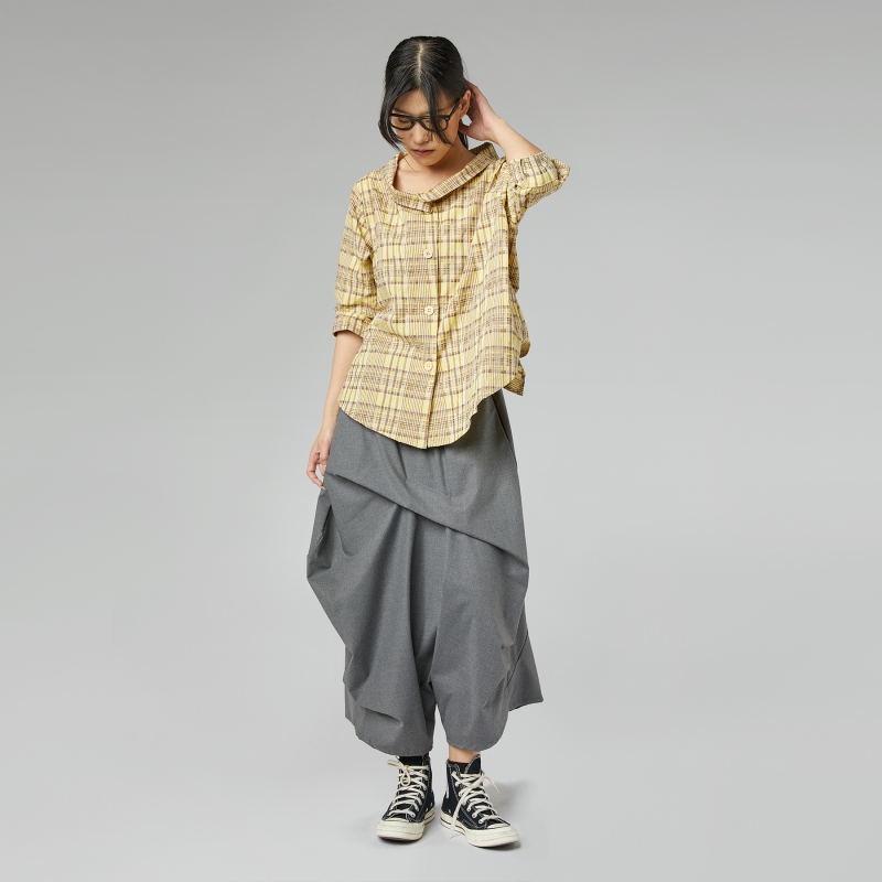 SKORT WITH GREY PLEATS