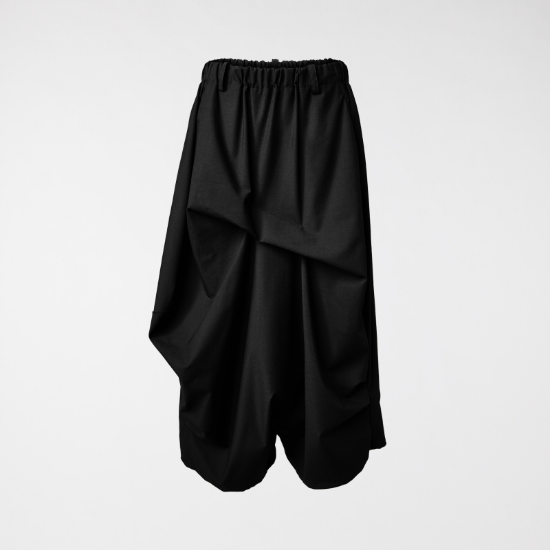 SKORT WITH PLEATS BLACK