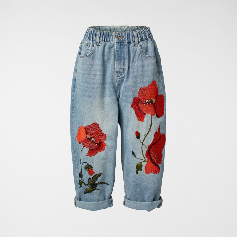 JEANS CON BORDADO DE AMAPOLA