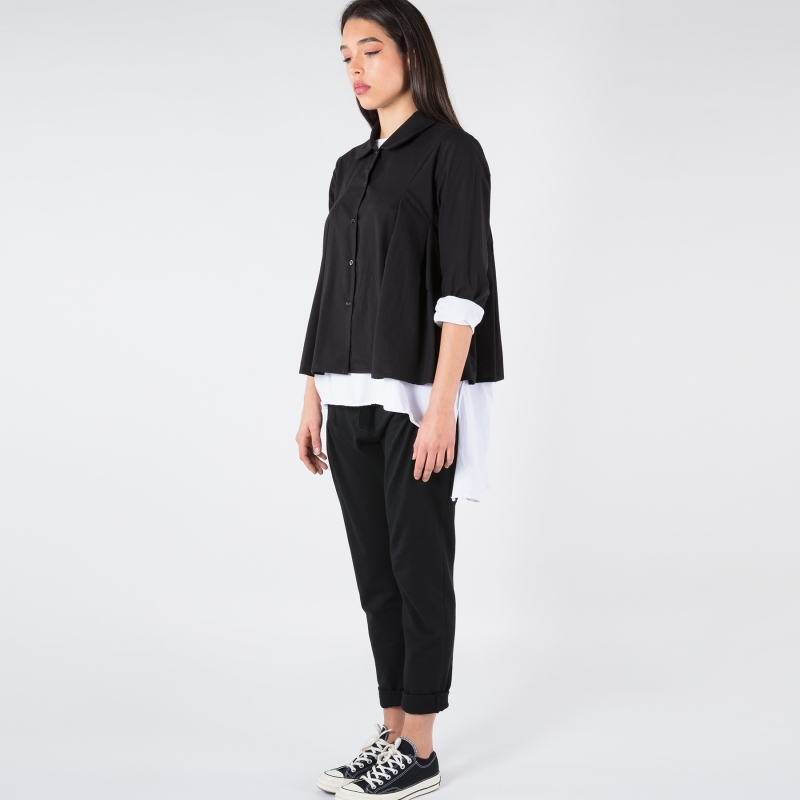 flared collar shirt