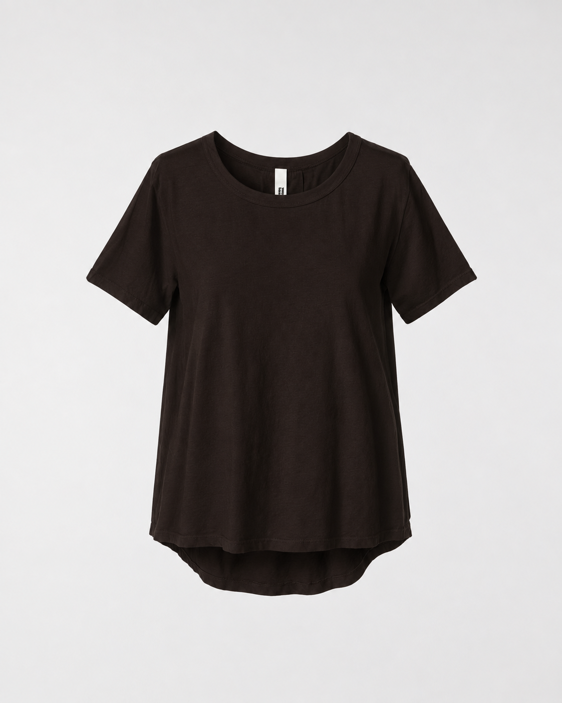 BASIC SHORT-SLEEVED T-SHIRT