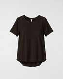 BASIC SHORT-SLEEVED T-SHIRT