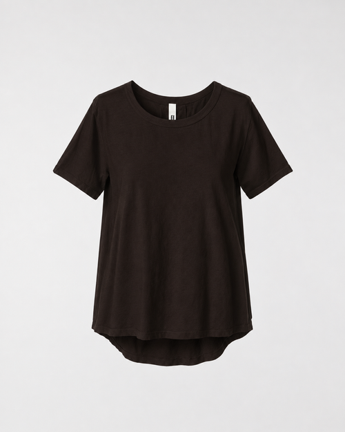 BASIC SHORT-SLEEVED T-SHIRT