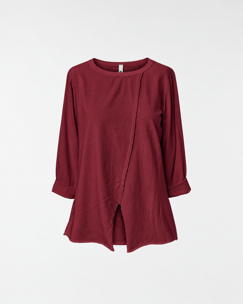 T-SHIRT WITH SLIT