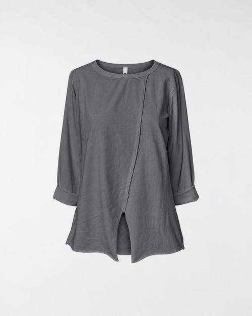 T-SHIRT WITH SLIT