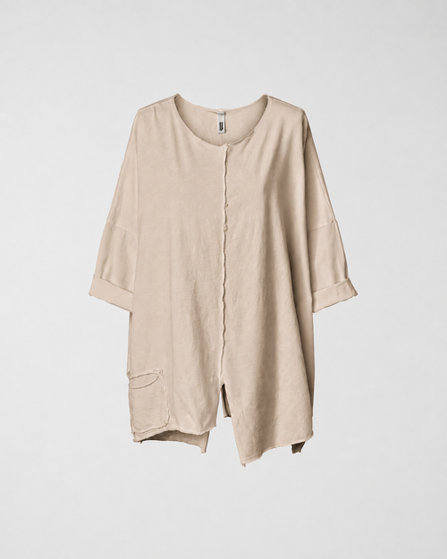 T-SHIRT MIT KLEINER TASCHE