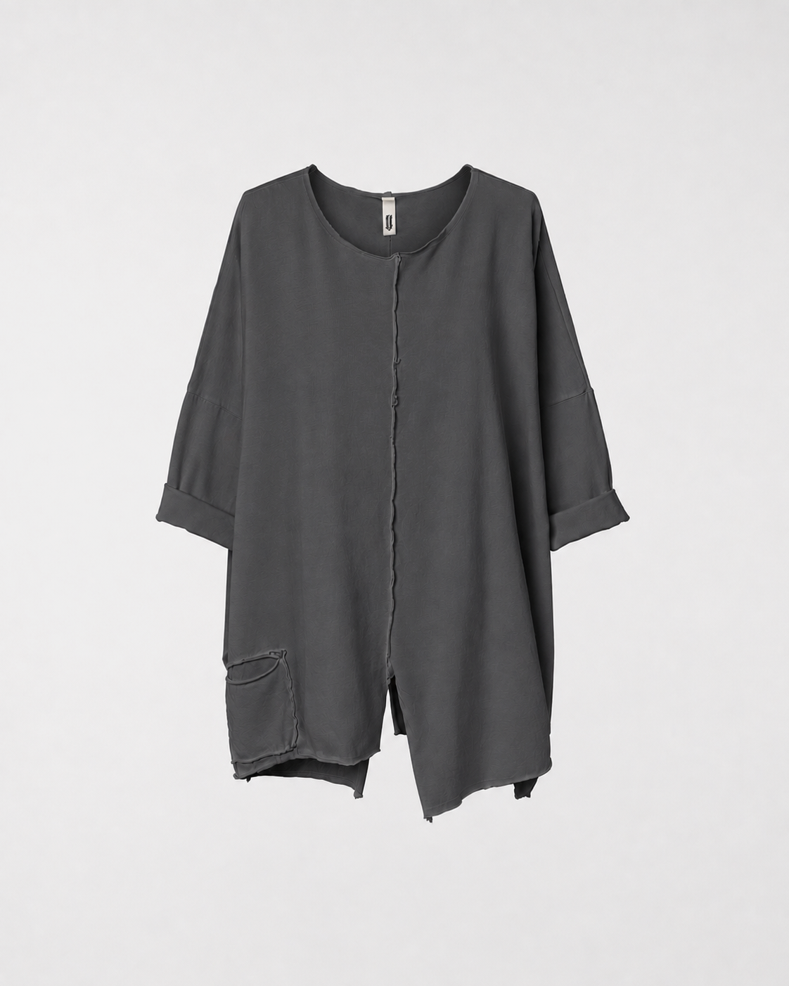 T-SHIRT MIT KLEINER TASCHE