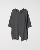 T-SHIRT MIT KLEINER TASCHE
