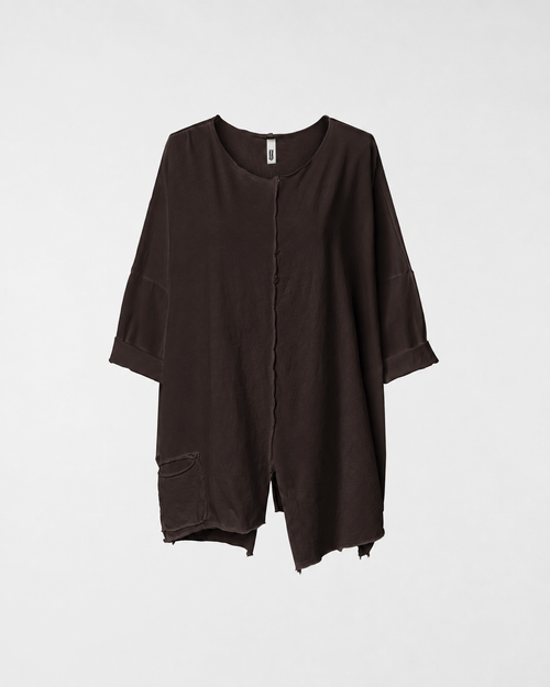 T-SHIRT MIT KLEINER TASCHE