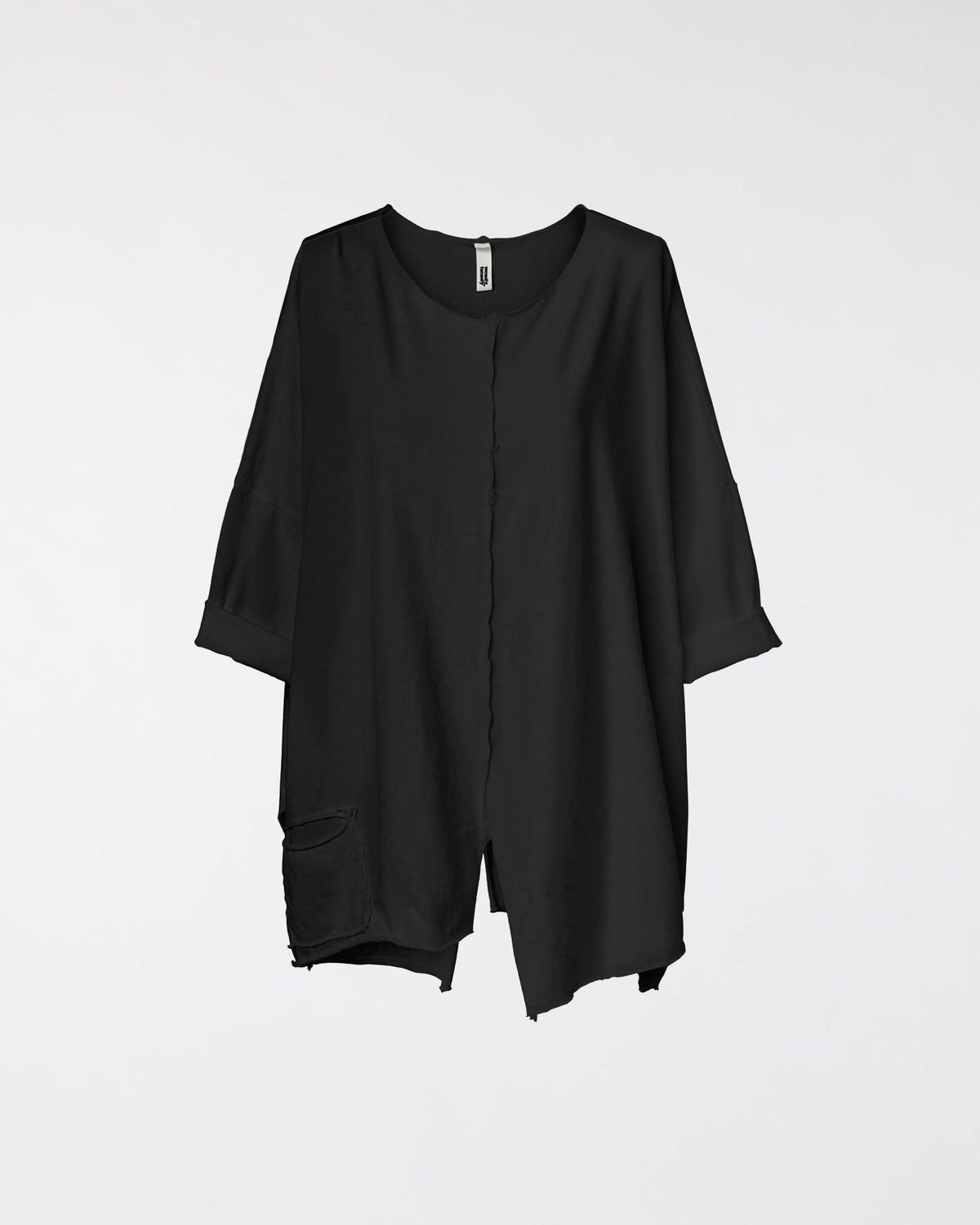 T-SHIRT MIT KLEINER TASCHE