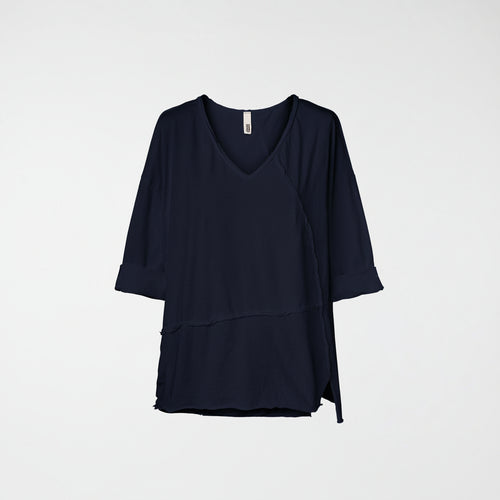 RAW CUT T-SHIRT WITH V NECKLINE