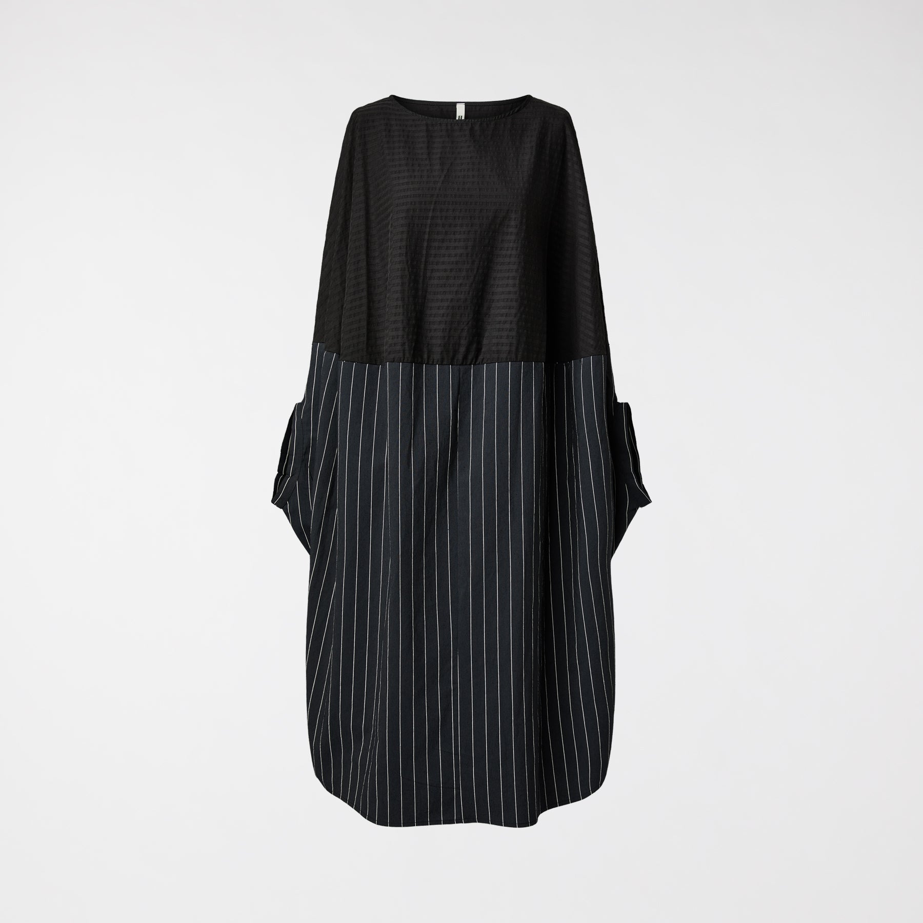 VESTIDO DE 2 TELAS SOBREAJUSTADO