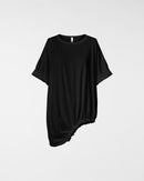 T-SHIRT MIT GUMMIBAND AM SAUM