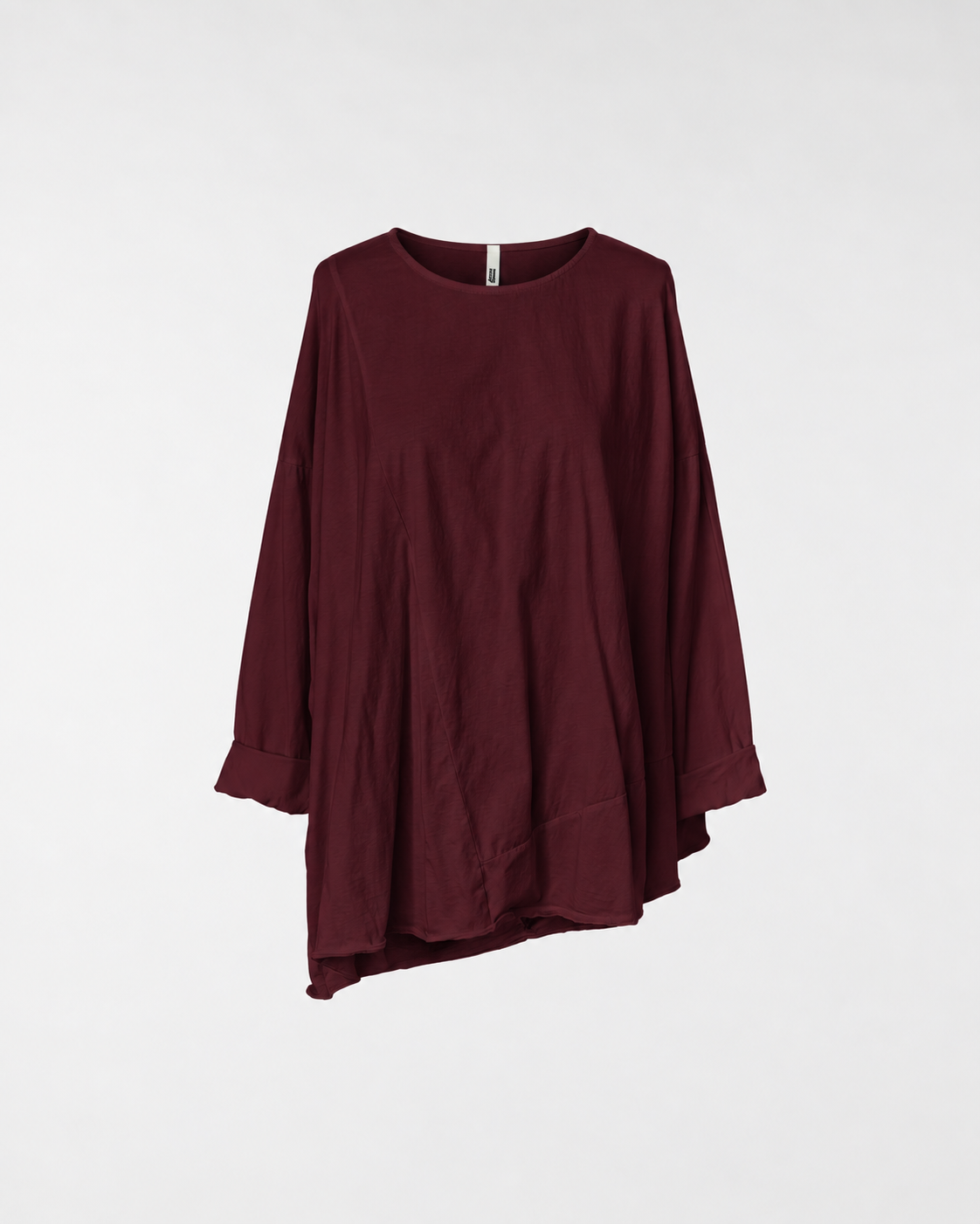 T-SHIRT WITH DRAPE ON THE BACK