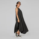 ABITO SENZA MANICHE IN ELEGANTE TESSUTO GESSATO