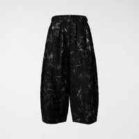 HOSE MIT MARMOREFFEKT