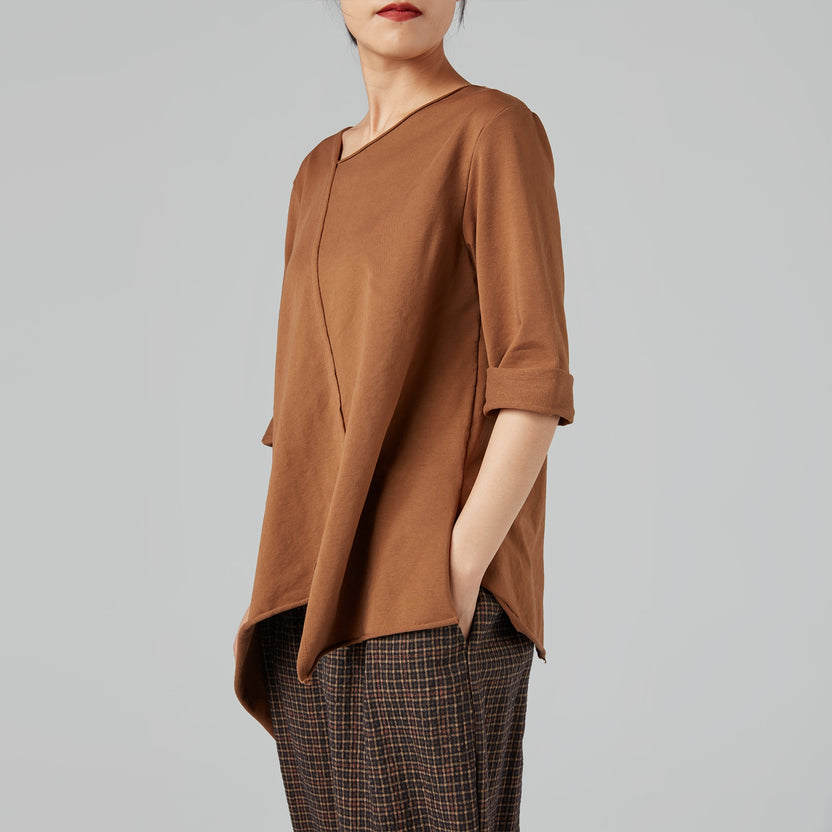 CAMISETA DE FELPA CON CORTE DIAGONAL
