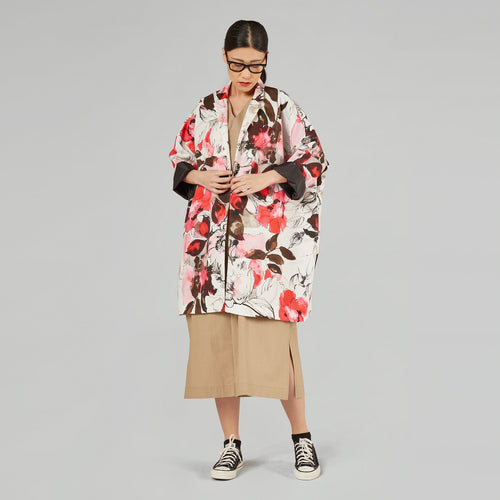 KURTKA KIMONO W KWIATY W KOLORZE PASTELOWYM
