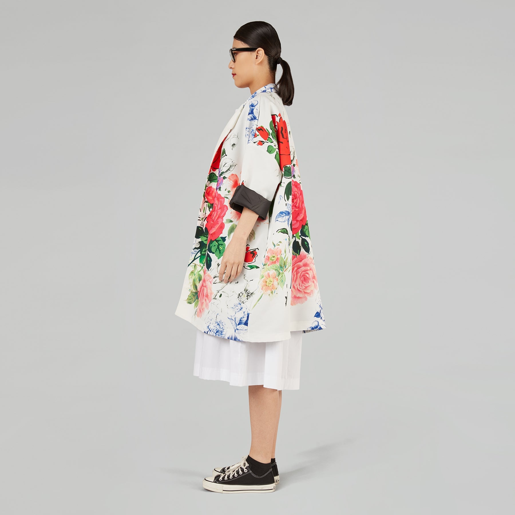 GIACCA KIMONO CON FIORI COLORATI