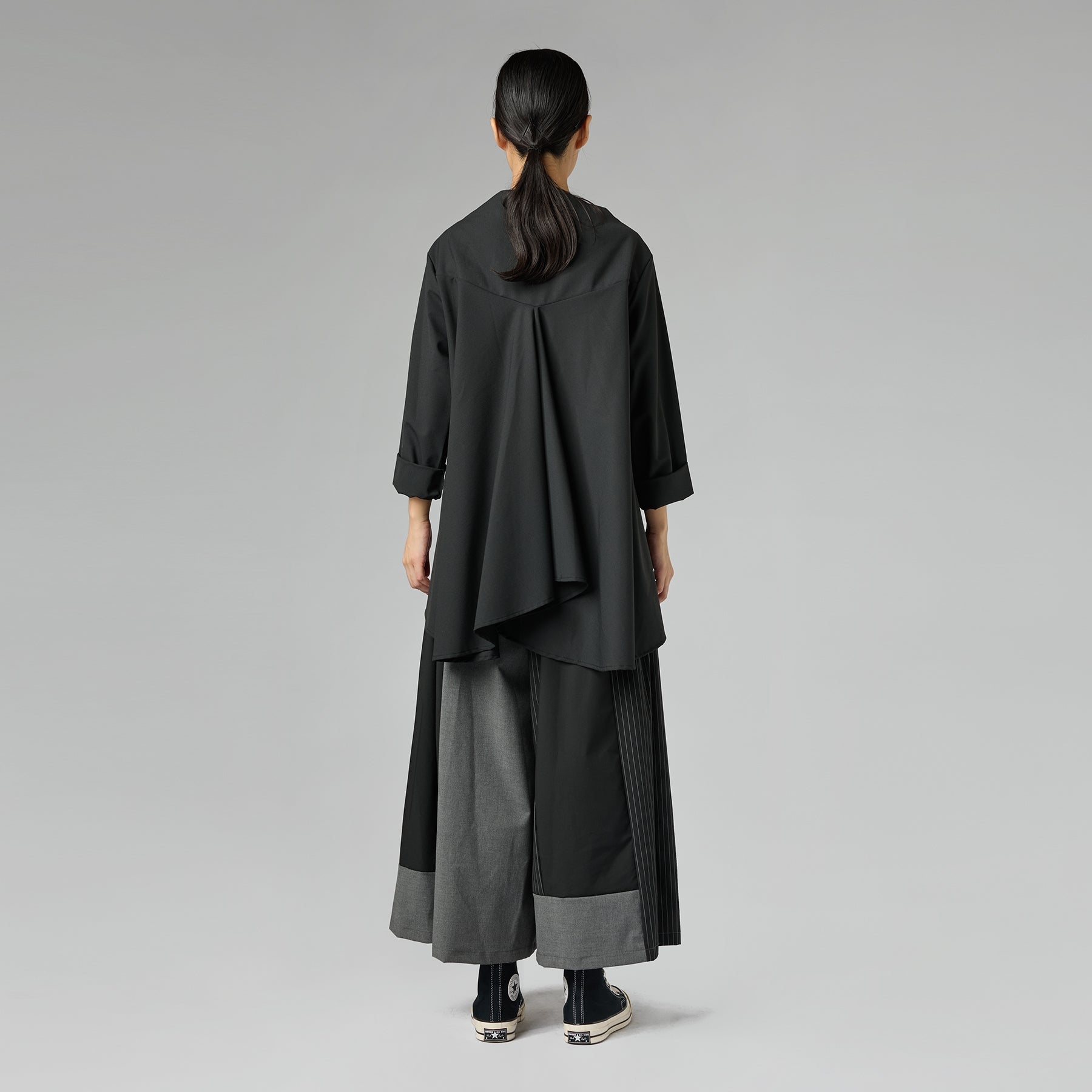 ROZKLOSZOWANE SPODNIE PATCHWORKOWE