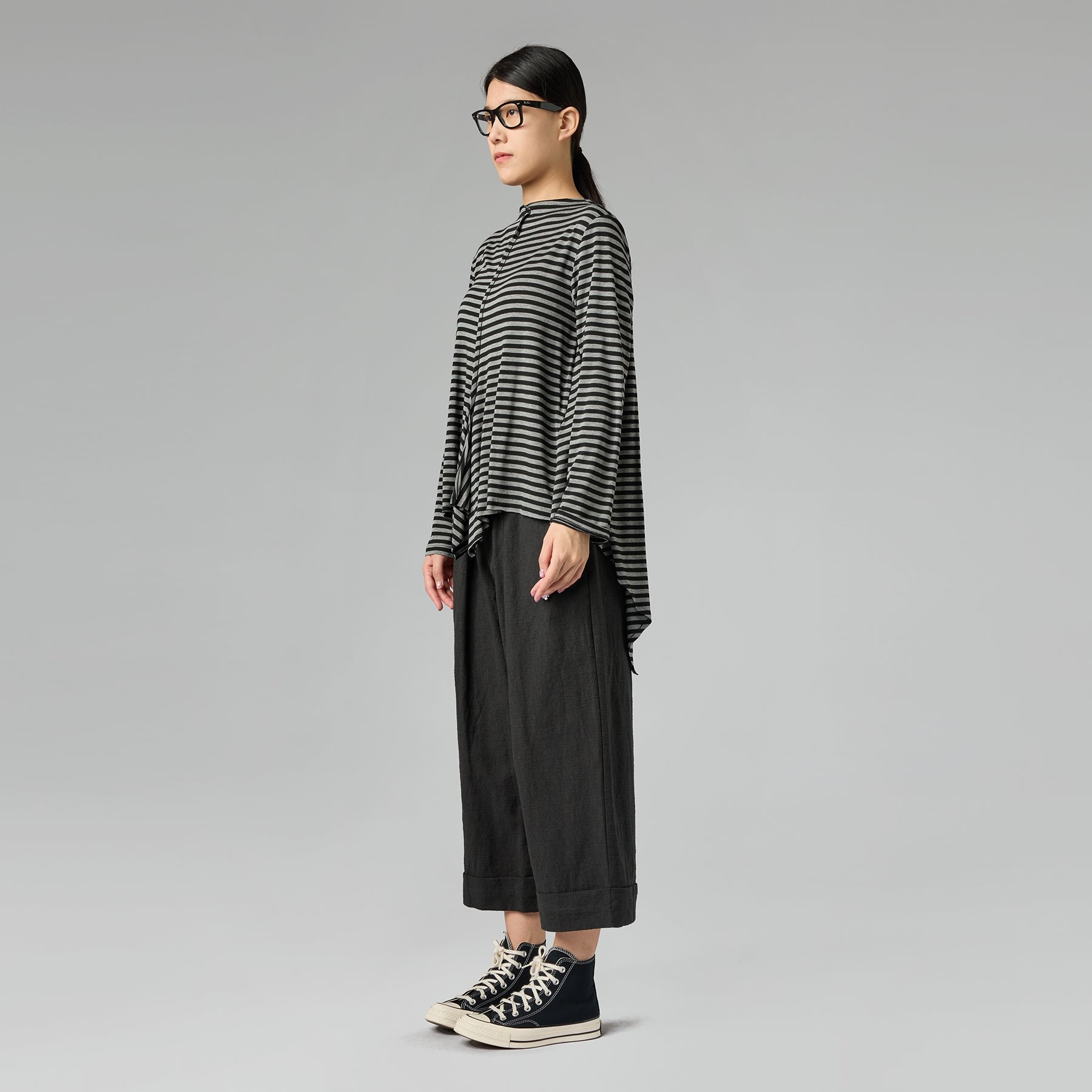 TROUSERS WITH TURN UP